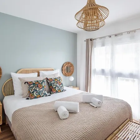Maison Elleviou - Grande Maison A Deux Pas Du Centre Nyaraló *